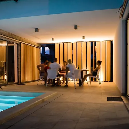 2 In 1 Villa Fiorini