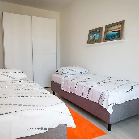 Villa 2 In 1 *