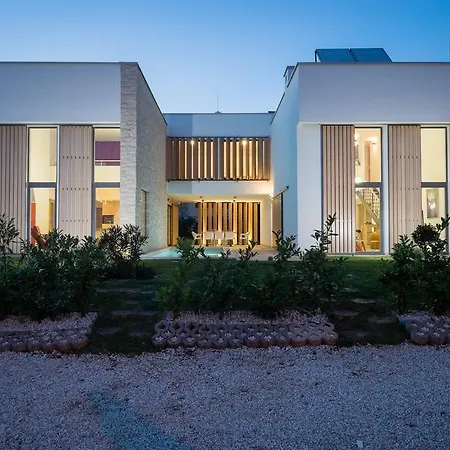 2 In 1 Villa *